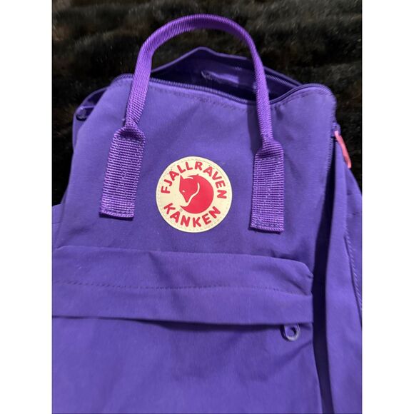 Fjallraven Kanken Classic Backpack Purple 23510 - Picture 4 of 5